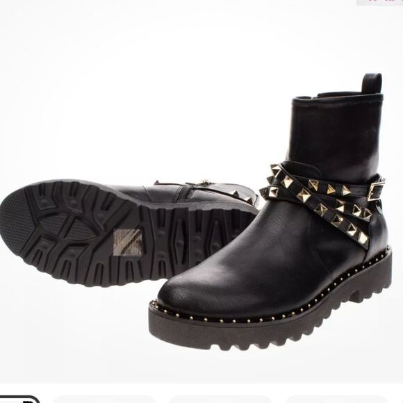 TWINSET Ankle Boots EU 40 UK 7.5 US 9 Crumpled Effect Studded Lug Sole New - Picture 1 of 11